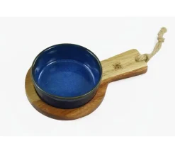Acacia plank met blauw keramiek kommetje 16 x 10,5 cm